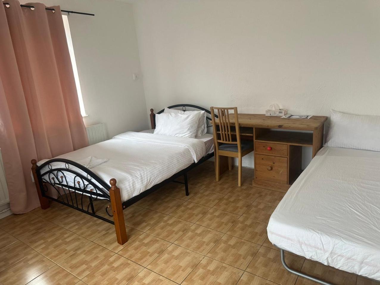 Tran Uk Homestay Λονδίνο Εξωτερικό φωτογραφία