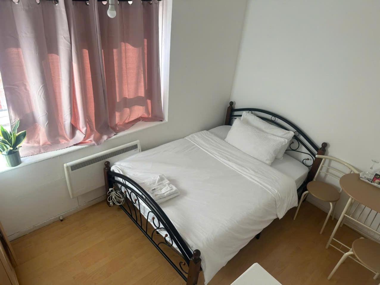 Tran Uk Homestay Λονδίνο Εξωτερικό φωτογραφία
